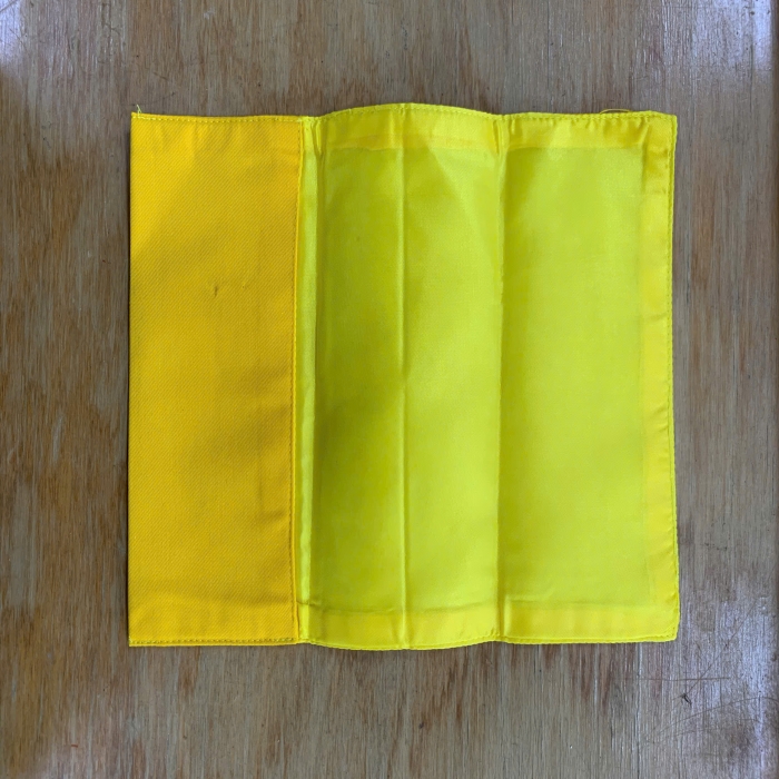 Magnetic research bag