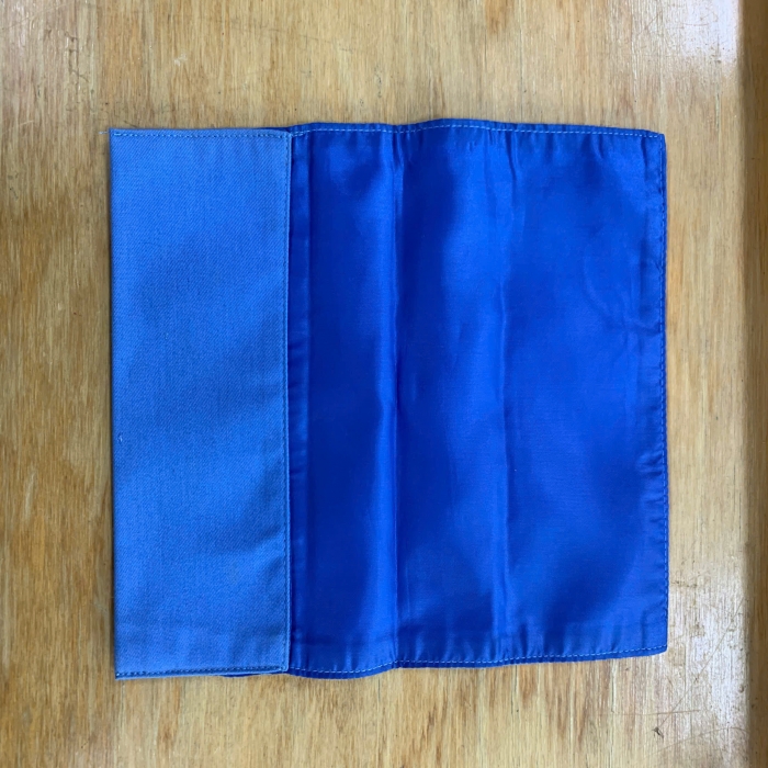 Magnetic research bag