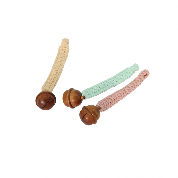 Dây Ruy-băng gắn Chuông khoảng 3 tháng tuổi (Bell on a Ribbon)