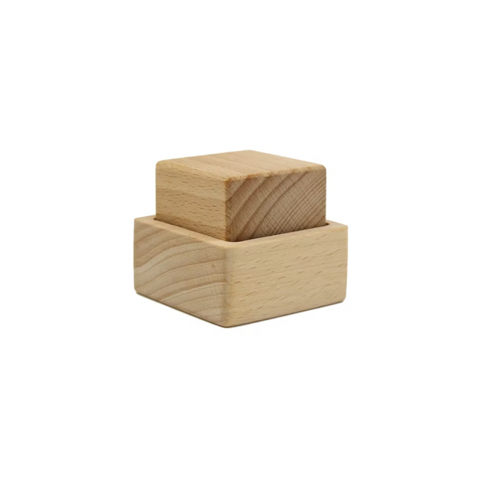 Hộp đựng Khối lập phương với ly đựng trứng (Box with Cube)